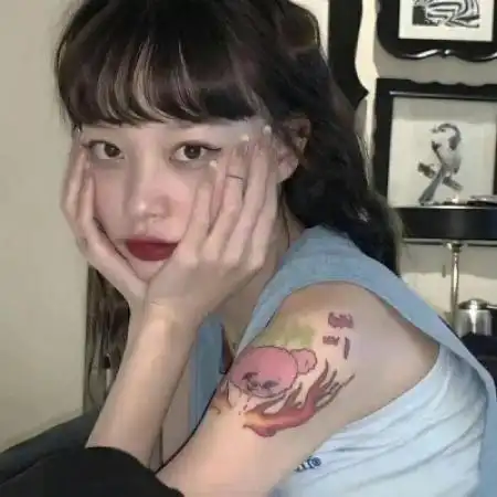 时尚精美精致女头好看御姐头像高冷气质头像图片