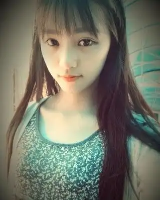 武大校花清纯不再被疑改年龄黄灿灿男友曝光组图