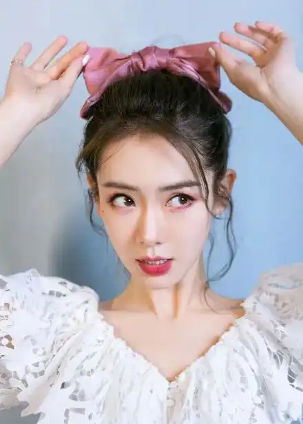 乃万的帽鞠婧祎的裙,夏日油腻单品千万别要