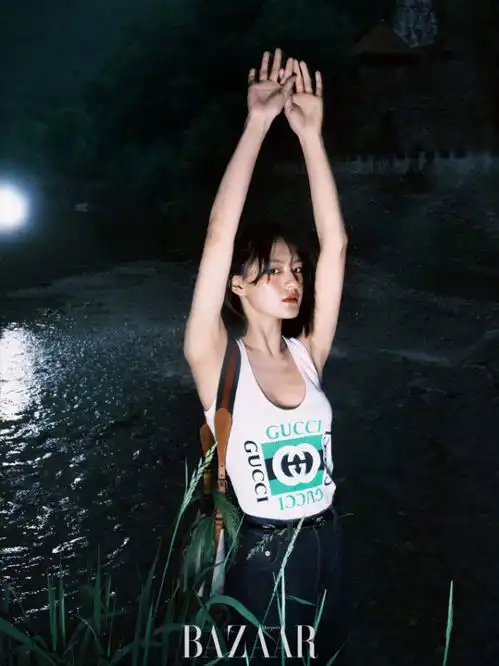 文淇水边大片纯欲氛围拉满气质清冷高级感十足