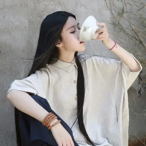 裸体女子在酒店离奇上吊自杀后,凉透的尸体竟自己穿上衣服