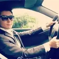 开车男人微信头像高清