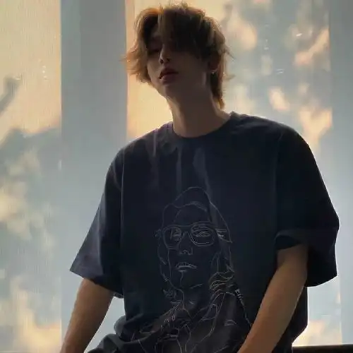 动漫帅气的男生头像真人