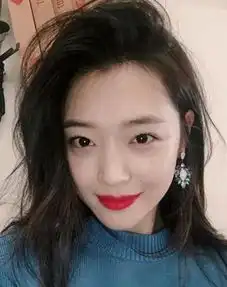 雪莉分手后晒照画风正常不再放飞自我