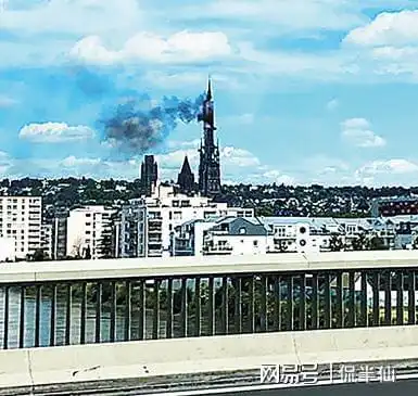 继巴黎圣母院之后,法国又一大教堂失火